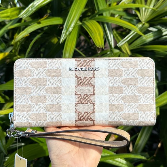 Michael Kors Jet Set Travel Large Continental Wallet MK Camel Multi - Picture 1 of 10